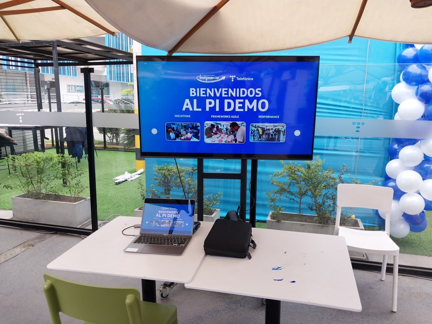Televisor instalado por AV Sonido para una presentación corporativa en Lima